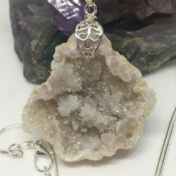 Handcrafted Jewelry - Unique Druzy Geode Necklace